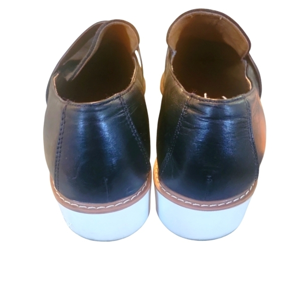 14th and Union Stylish Black Slip on Loafers with White Soles Size 9 1/2 M - Picture 2 of 9